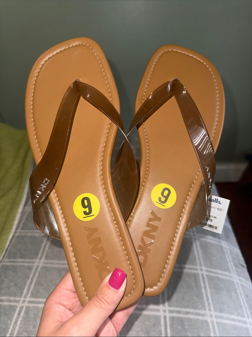 DKNY Tan/Brown Jelly Thong Sandals for Women